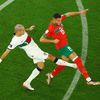 Sálim Amallá a Pepe  ve čtvrtfinále MS 2022 Maroko - Portugalsko