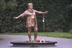 Kritizovanou sochu zpěvačky Špinarové Ostrava zřejmě na jaře prodá v aukci