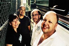 Legendární kapela Pixies přidá v Praze druhý koncert