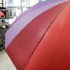 Fotky z továrny na deštníky: Tady se vyrábí pro celou Evropu