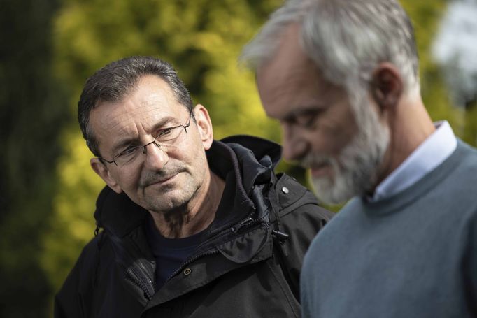 Ivan Trojan jako docent Stehlík a Ondřej Vetchý coby šéf pražské mordparty v připravované třetí řadě krimi seriálu Docent.