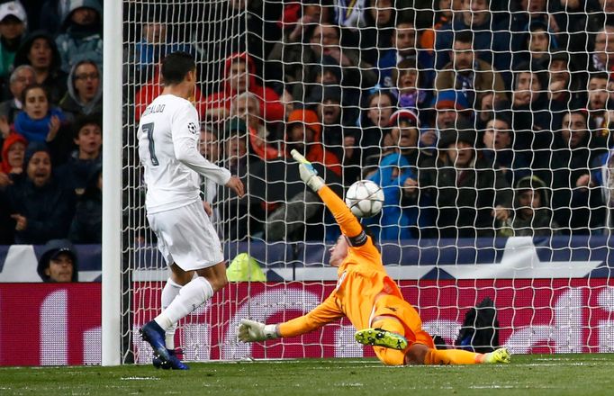 Real Madrid's Cristiano Ronaldo scores their first goal