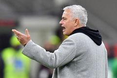Inter zůstává v čele Serie A, Mourinhovo AS nezvládlo přestřelku s Juventusem