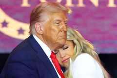 "Odpouštím mu." Kirkova manželka dojala publikum, Trump se setkal se svým rivalem