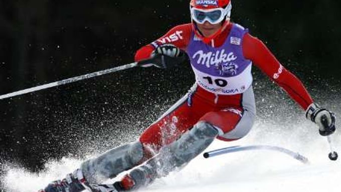 Šárka Záhrobská na trati slalomu ve slovinské Krajnské Goře, kde si dojela pro životní druhé místo.