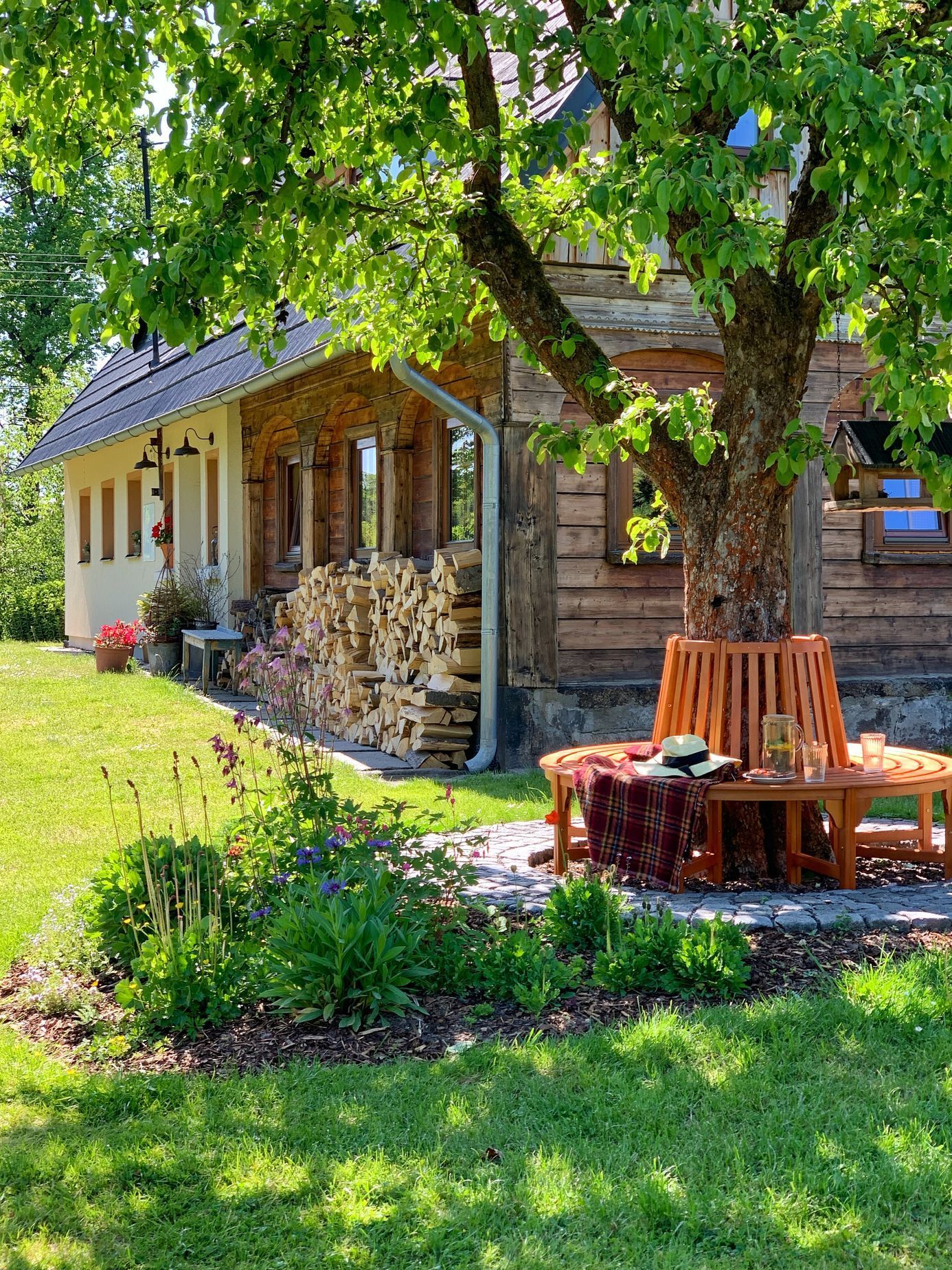 chalupa, domov, chata, rekonstrukce, drátky, řemeslo, rodina