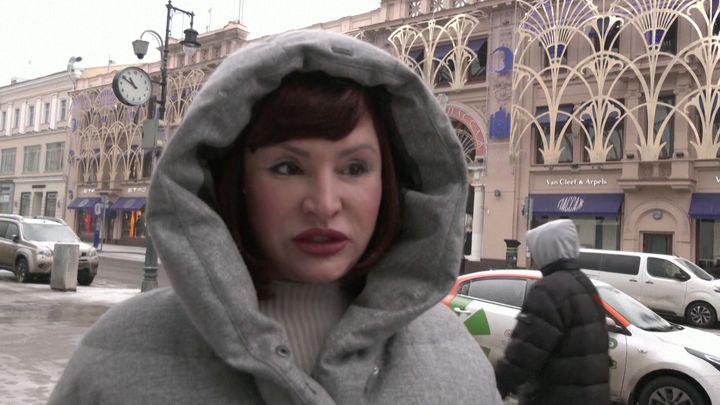 Nezlomila je ani krvavá svědectví. Většina Rusů podporuje válku, ukazují průzkumy