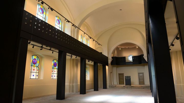 Rozdávali se památkářští Oscaři. Získal ho objev tisíc let starého kostela a synagoga