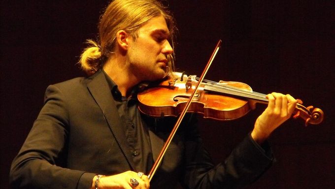 David Garrett, houslový virtuóz. Před čtyřmi lety rozsedl vzácné housle, dnes vlastní ještě vzácnější.