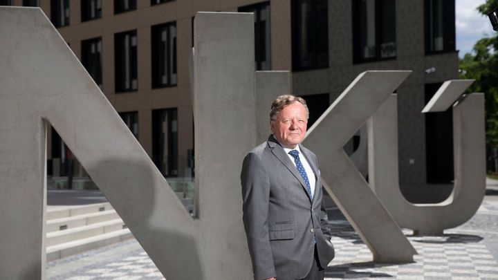 Naše varování politici nevyslyšeli, promrhali jsme 15 let, říká šéf kontrolního úřadu