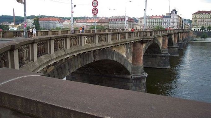 Palackého most.