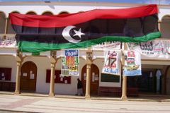 Dobyli jsme Misurátu, hlásí libyjští povstalci