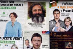 Kampaň pro volby startuje, reklamě vévodí Paroubek