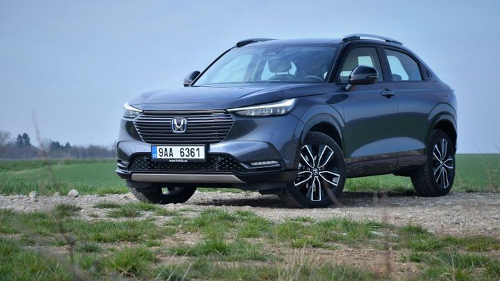 Po městě jezdí za čtyři. Nové hybridní HR-V může být evropským spasitelem Hondy; Zdroj foto: Martin Přibyl
