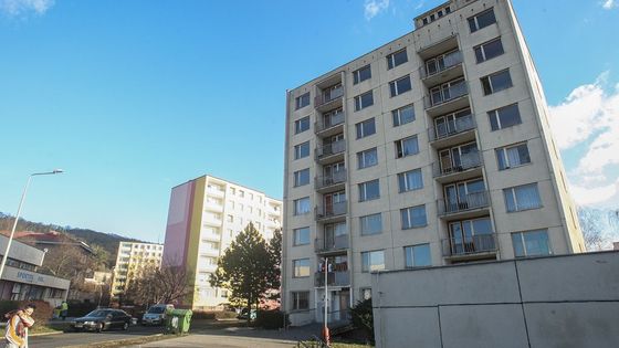 Boj o ubytovnu v Krásném Březně