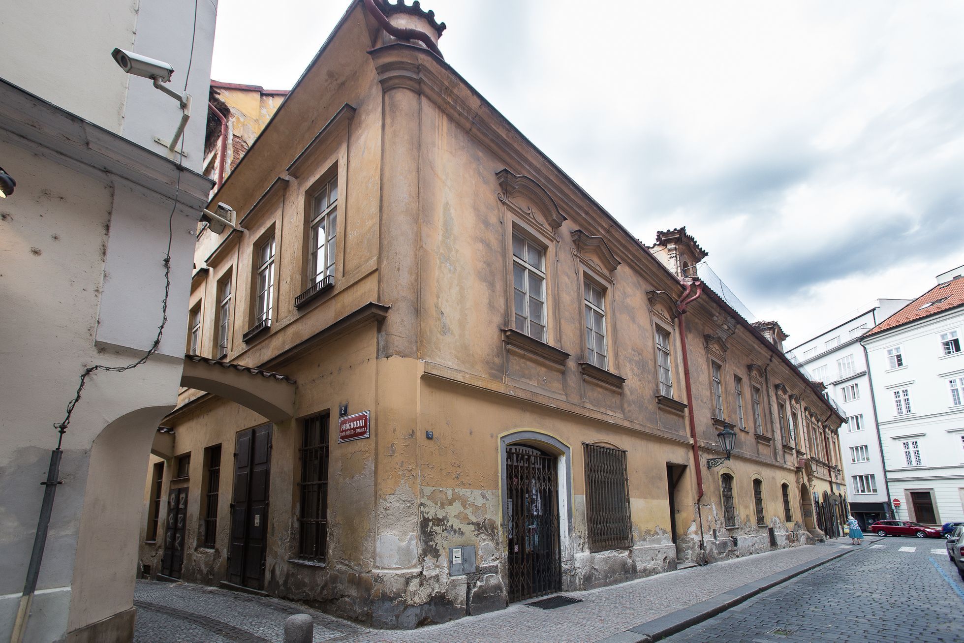 Prázdné domy v okolí Václavského náměstí v Praze