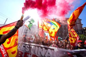 „Zablokujme vše.“ Italští levičáci protestují na podporu Gazy