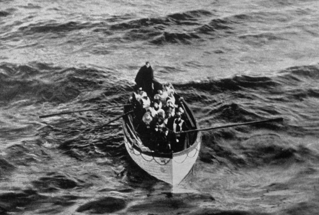 100. výročí (31. května) spuštění britského parníku Titanic na vodu