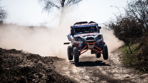 Tomáš Enge při testu buginy Can-Am pro Rallye Dakar