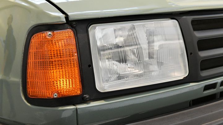 Kvíz pro opravdové znalce socialistických aut. Poznáte model podle jeho světla?; Zdroj foto: Archiv automobilek