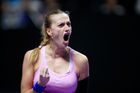 Kvitová otočila zápas smrští, Kristýna Plíšková vyřadila obhájkyni titulu