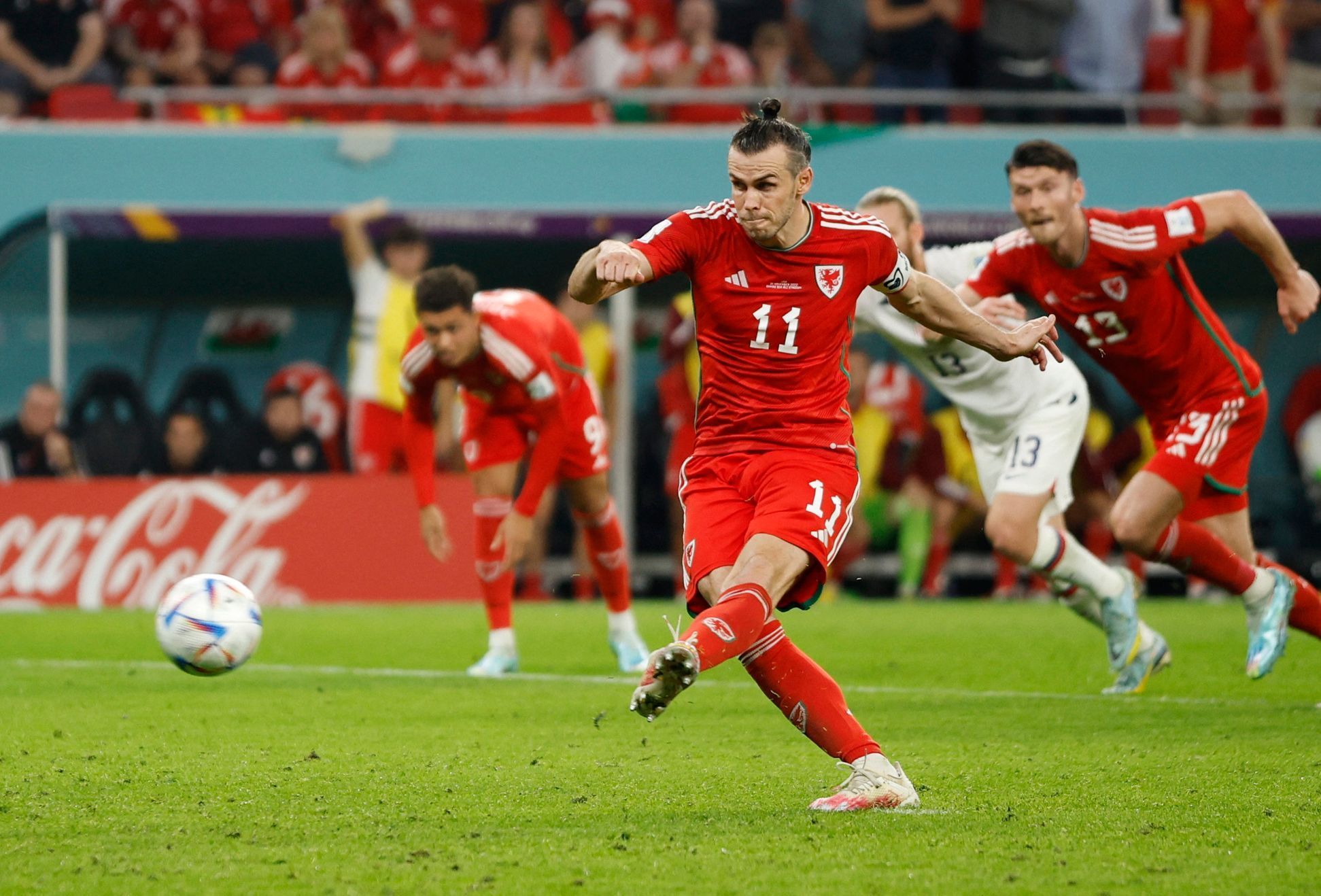 Gareth Bale dává gól v zápase MS 2022 USA - Wales