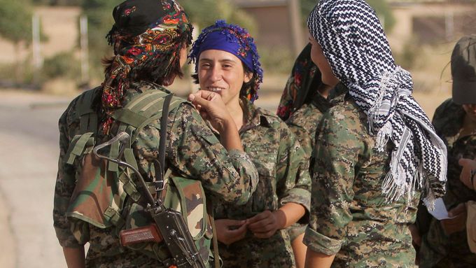 Kurdské vojákyně na severovýchodě Sýrie.