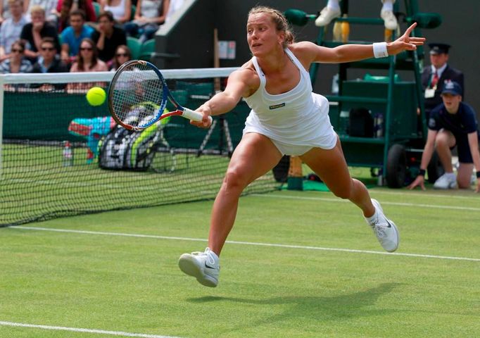 Barbora Záhlavová-Strýcová na Wimbledonu 2011.