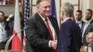 Mike Pompeo při návštěvě a projevu v českém Senátu.