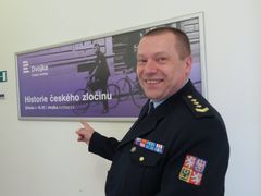 Ředitel věznice ve Valdicích Jiří Mach se stane generálem.