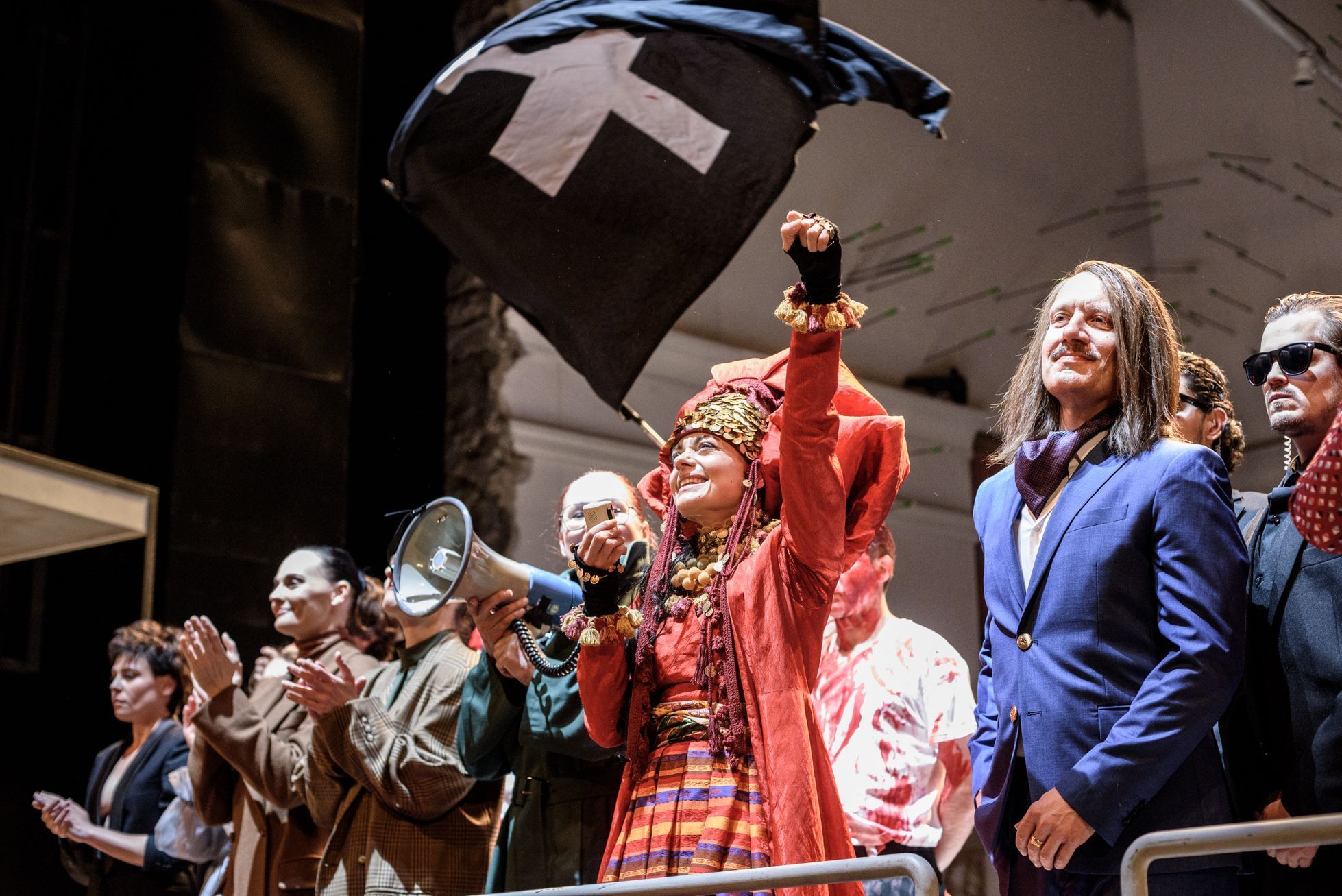 Snímek z inscenace Vítejte v Thébách