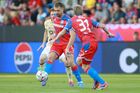 Baník - Plzeň 0:1. Bouřlivou atmosféru ve Vítkovicích zchladil mazácký gól Adua