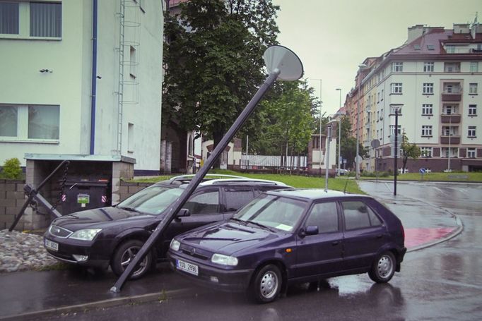 Za ní ovšem nebyla nouze o dramaticky vypadající záběry.