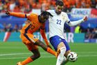 Nizozemsko - Francie 0:0. Nizozemci udeřili, gól ale neplatí kvůli ofsajdu