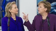 Hillary Clintonová a Angela Merkelová