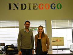 Eric Schell a Danae Ringelmann, dva ze tří zakladatelů Indiegogo