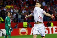 Sevilla v derby porazila Betis 2:0, Villarreal jen remizoval