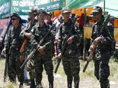 Fronta islámského osvobození Morů (MILF) je nejpočetnější z povstaleckých skupin působící na Filipínách. Má přes deset tisíc dobře vyzbrojených bojovníků
