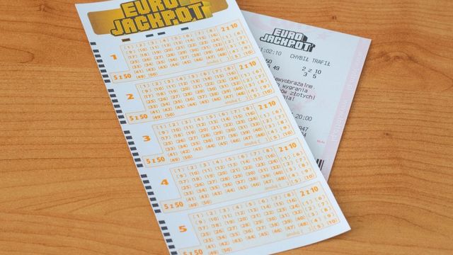 Tiket loterie Eurojackpot.