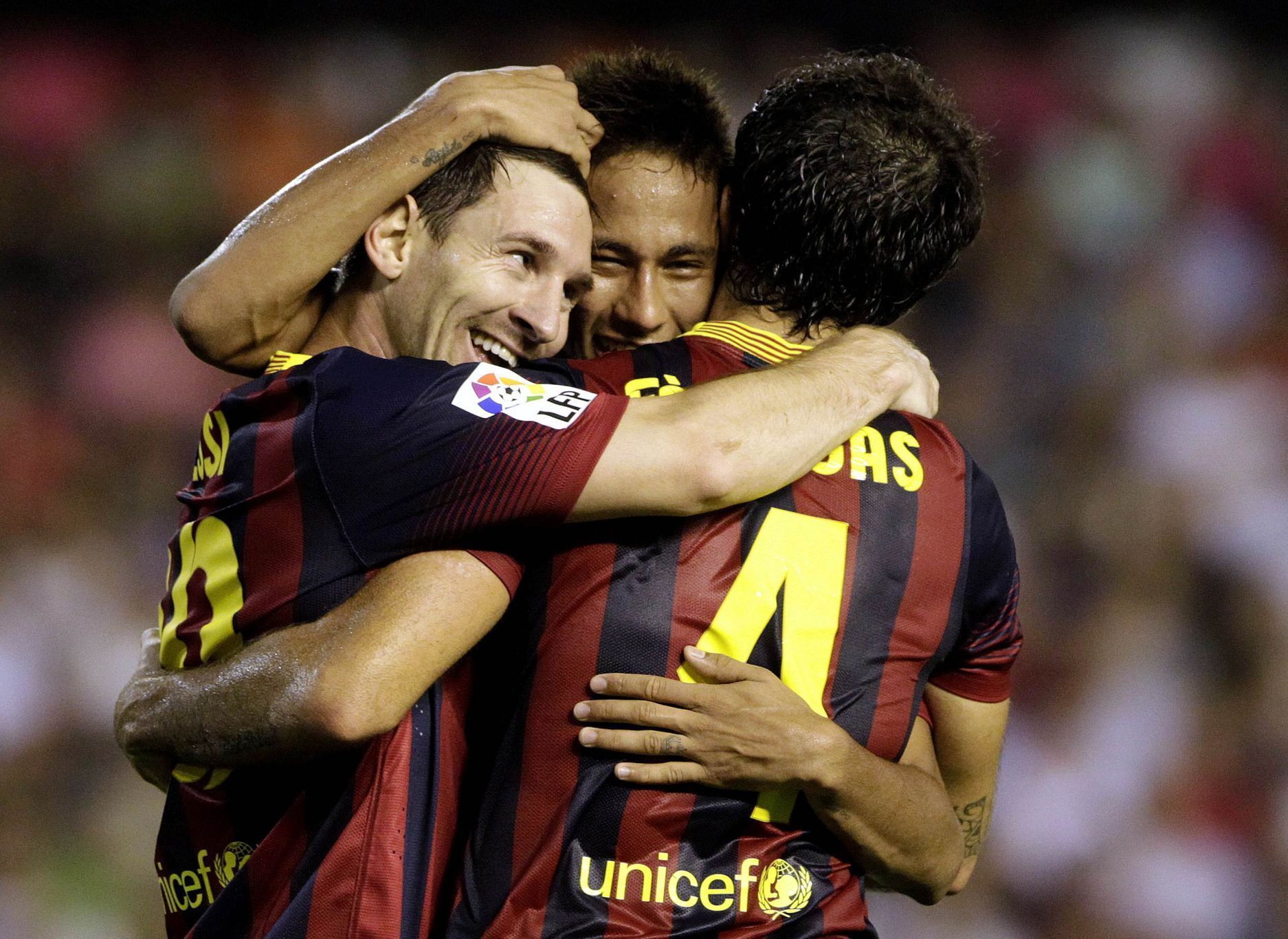 Messi, Neymar a Fabregas se radují z gólu