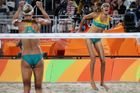 Do semifinále olympijského turnaje postoupily k radosti domácích fanoušků hned dva brazilské páry. Domácí dvojice Larissa a Talita...