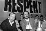 Disident Václav Havel a jeho slovenský kolega Ján Langoš na jedné z prvních akcí Respektu v roce 1990.
