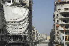Homs v troskách, syrská armáda obsazuje dobyté čtvrti