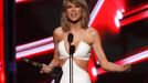 Taylor Swift accepts the award for Top Billboard 200 Album for &quot;1989&quot; at the 2015 Billboard Music Awards in Las Vegas