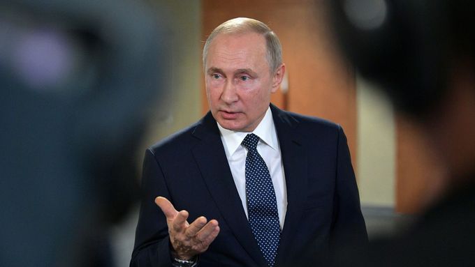 Vladimir Putin se v Jekatěrinburgu vyjádřil k zostřeným vztahům s Gruzií.
