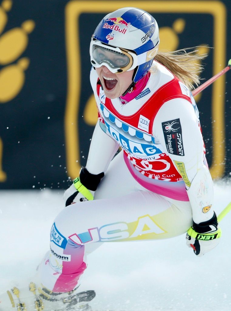 Americká lyžařka Lindsey Vonnová po triumfu v super G 2012 ve Svatém Mořici