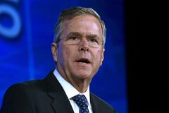 Prezidentský kandidát Bush chce vyslat americké vojáky do Iráku