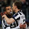 LM, Juventus-Borussia Dortmund: Carlos Tevez a Stephan Lichtsteiner slaví gól
