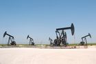Proč ropa zdražila? OPEC vyhrává, v Americe zavírají vrty