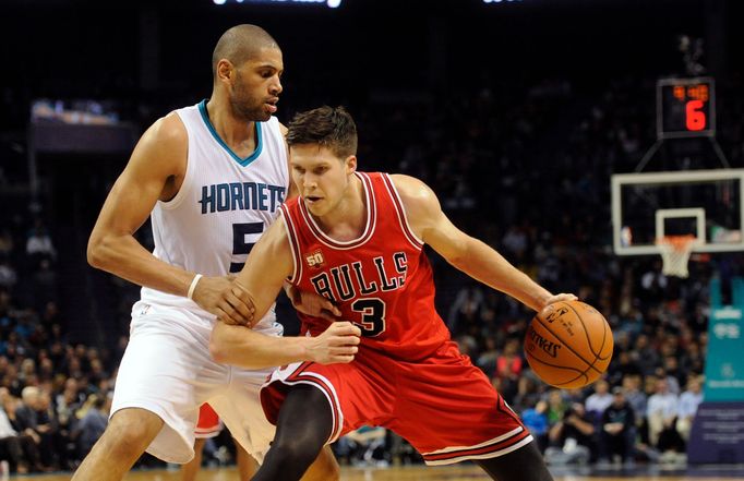 Chicago Bulls (Doug McDermott) vs. Charlotte Hornets (Nicolas Batum)